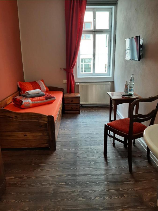 Pension Havana Club Weimar  Buitenkant foto